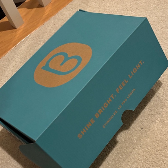 BZEES women’s Classic Black Loafers - Picture 2 of 5